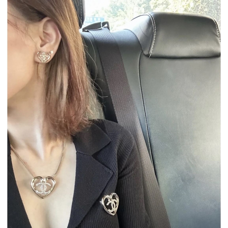 Ch**el necklaces